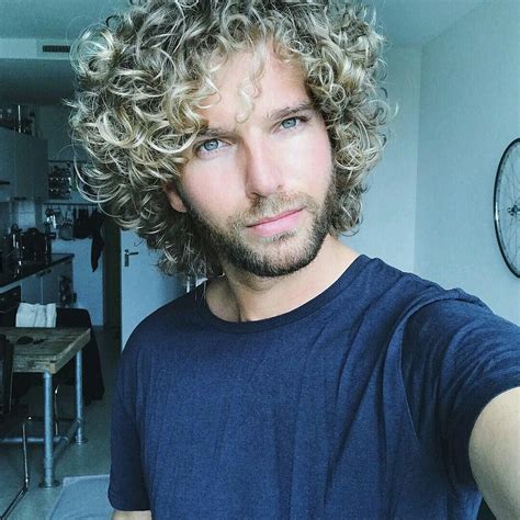 Best Curly Hairstyles For Men 2017 Gentlemen Hairstyles Long Curly Hair Men Curly Hair Men