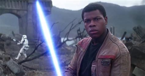 Star Wars The Force Awakens Un Nouveau Spot Tv Centré Sur Finn