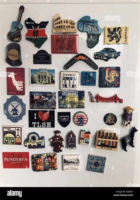 Fridge Magnets And Paris Hi Res Stock Photography And Images Alamy