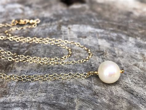 Gold Single Pearl Pendant Necklace 14k Yellow Gold Filled Ivory