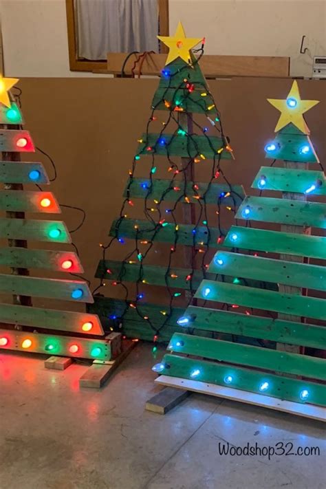 Diy Pallet Christmas Trees With Lights Artofit