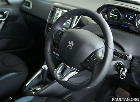 Eşime ait peugeot 208 araç bugün öğle saatlerinde çalıştırdığında motor arıza uyarısı verdi. DRIVEN: All-new Peugeot 208 VTi tested in Malaysia SONY ...