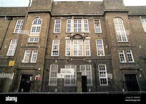 London Fields Primary School In London Stock Photo Alamy