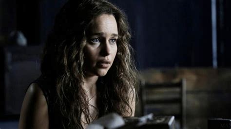 Emilia Clarke Is A Backwoods Kentucky Fbi Informant In Trailer For