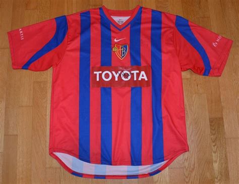 Jordi quintillà wechselt ablösefrei von st.gallen zum fc basel. FC Basel Trikot 01/02 mit Unterschriften kaufen auf Ricardo