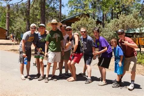 Campers Skylake Yosemite Camp