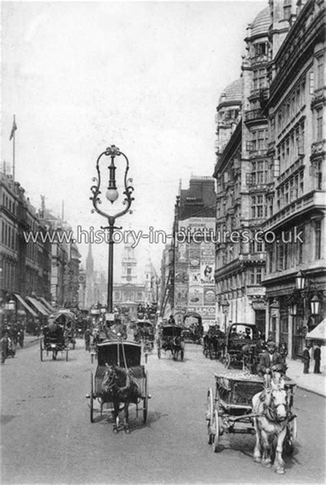 Street Scenes Great Britain England London Central London The