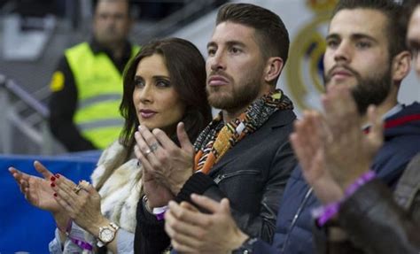 شوف راموس وزوجته فى الملاهى المائية بالغردقة. جولولي | سيرجيو راموس وزوجته يشاهدان «كلاسيكو» السلة.. صور