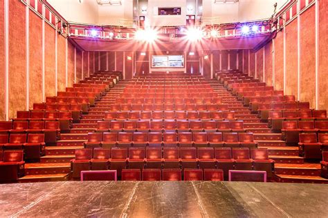 A Guide To Birminghams Best Theatres