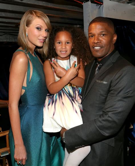 Taylor Swift Jamie Foxxs Daughter At The 2015 Grammys Pictures