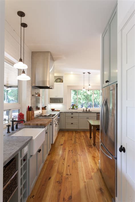 Gray kitchen cabinets, for example, look stylish in most situations and help give the room a balanced look. {Shades of Neutral} Gray & White Kitchens - Choosing ...