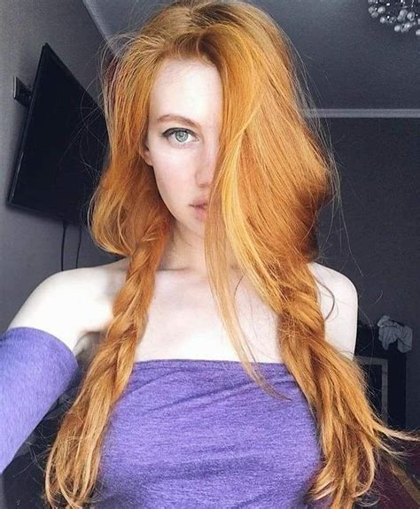 Blue Eyes And Red Hair Red Hair Woman Beautiful Red Hair Beautiful Women Long Red Hair