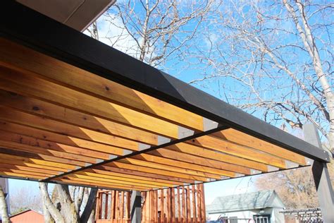Pergola beam rafter end designs. How to Install Modern Pergola Rafters Without Brackets ...