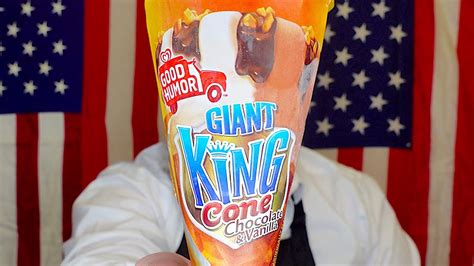 Good Humor Giant King Cone Chocolate And Vanilla Review Youtube