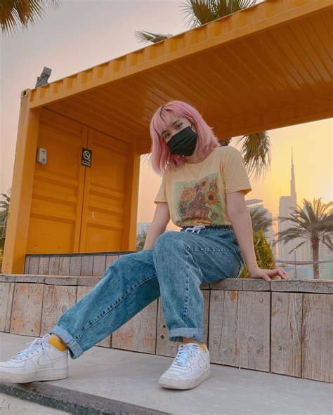 Hannah Aquino On Instagram 🌻 Gogh For It 🌞 Gogh Pink Hair Hannah