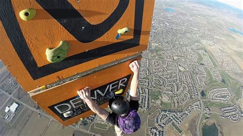 Переводы highest in the room. GoPro Awards: Worlds Highest Rock Climbing Wall - YouTube