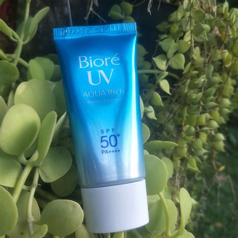 Biore солнцезащитный флюид aqua rich spf50. Bioré UV Aqua Rich Watery Essence SPF 50+ - Neuza Mariano