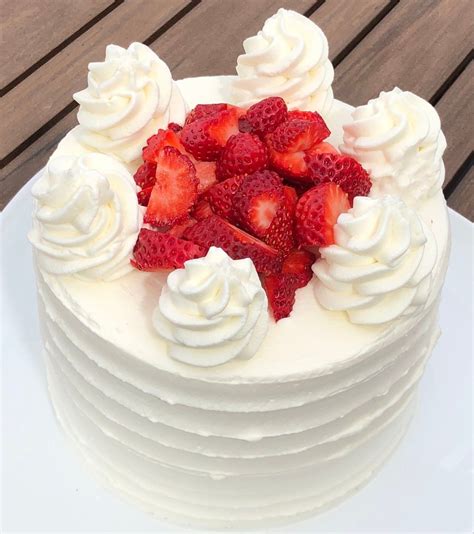 Stabilized Whipped Cream Icing Perfect For Spring Sweet Chatter