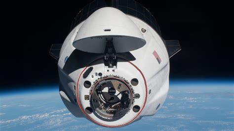 Nasa Mulls Using Spacex To Rescue Astronauts After Russias Space Station Leak