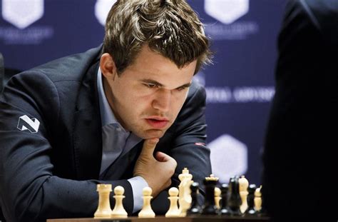 Schach Weltmeisterschaft Der Großmeister Magnus Carlsen Tappt In Die Falle Sport