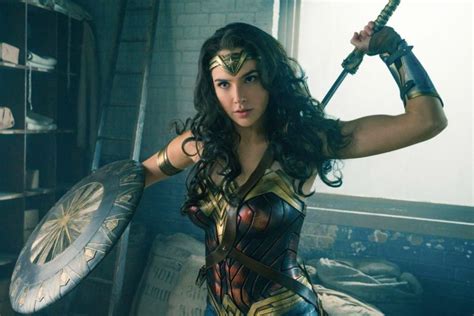 Gal Gadot Wonder Woman Director Patty Jenkins To Reteam For Cleopatra