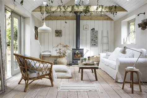 Country Decorating Ideas For Creating Homey Spaces