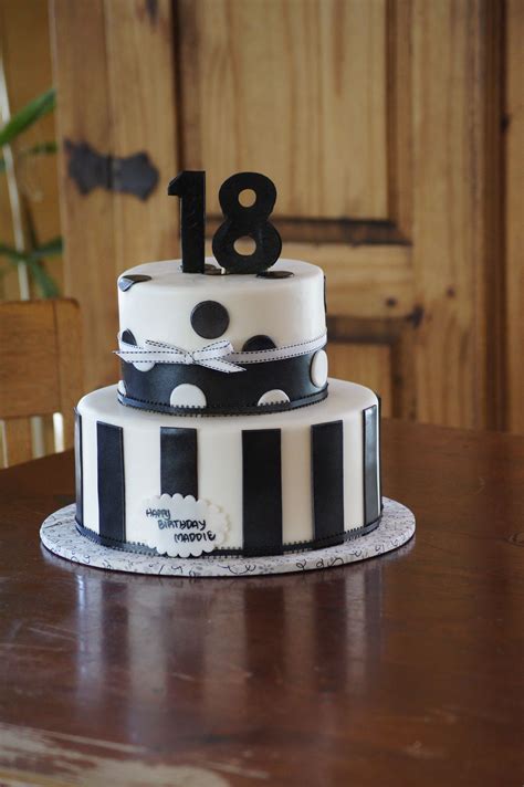 Pin Su Adult Birthday Cakes