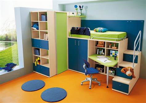 Aménager une chambre pour un ado, quand elle est petite, n'est pas une entreprise aussi évidente qu'il peut le paraître. Aménagement de chambre d'enfant (photo 5/10) - Aménagement ...