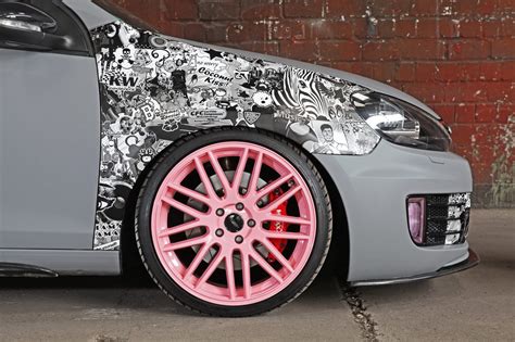 Cfc Golf Gti Has Pink And Comic Book Wrap Autoevolution