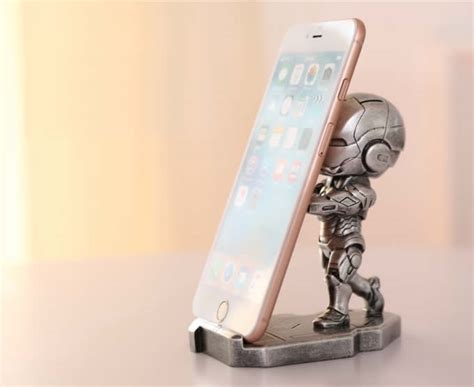 Portable Iron Man Desk Cell Phone Stand Holder Feelt