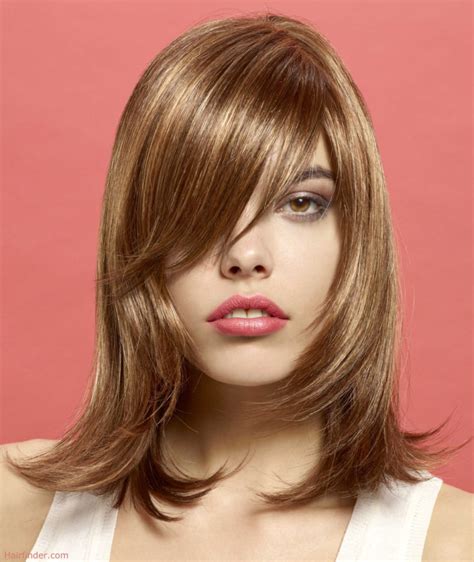 We have listed here 20 short haircuts for fine straight hair which you can carry out your hair easily. 21 Unbelievably Stylish Flip Hairstyles for Women - Haircuts & Hairstyles 2021