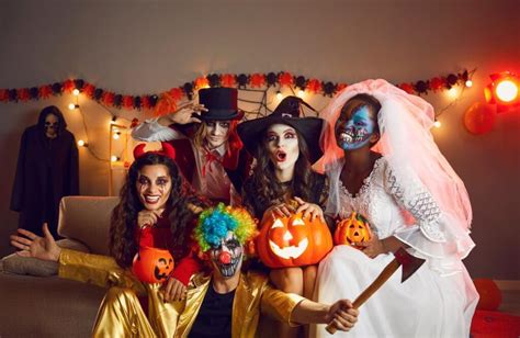Cu Les Son Los Disfraces De Halloween Caseros Para Adultos M S Populares