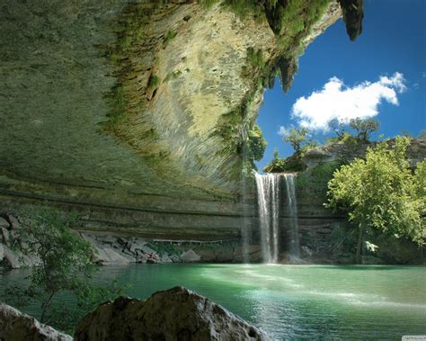 Beautiful Waterfall World Most Famous Waterfall Landscape Wallpaper