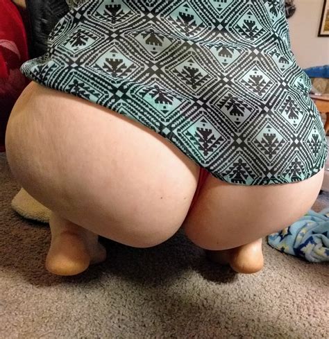 Some Phat Milf Booty Courtesy Of My Wife Oc Porn Pic