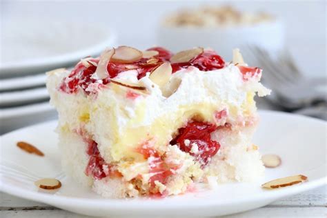 No Bake Cherry Dump Cake Recipe Desserts Delicious Pies Dessert Recipes Easy