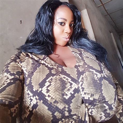 pretty nigerian lady s gigantic boobs cause stir on instagram photos torizone