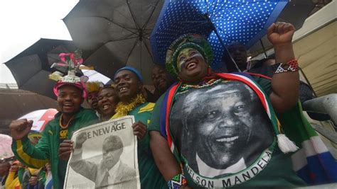 Dernier Adieu à Mandela Les Sud Africains Sinclinent Devant Sa Dépouille Centrepresseaveyronfr