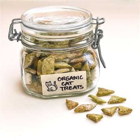 You may sprinkle the mixture with brewer's. Homemade Organic Cat Treats | POPSUGAR Pets