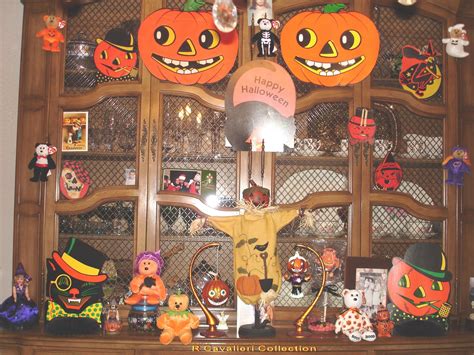 Vintage Halloween Collector Vintage Halloween Collectibles Display 2