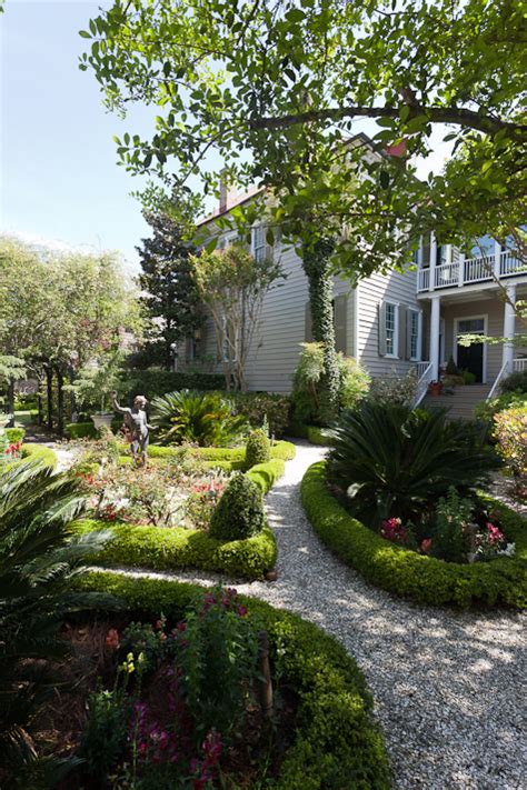 Historic Charleston Gardens Flower Magazine Home And Lifestyle