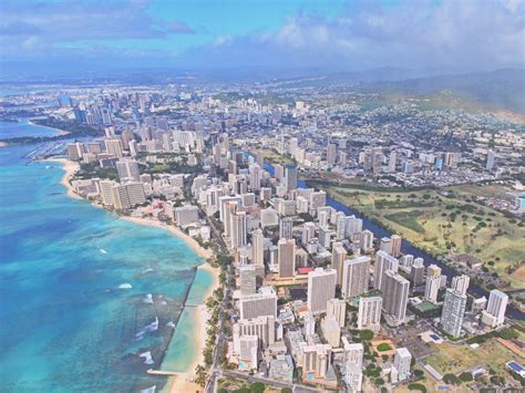 Honolulu Or Lahaina Which City Offers The Most Aloha For Your Money