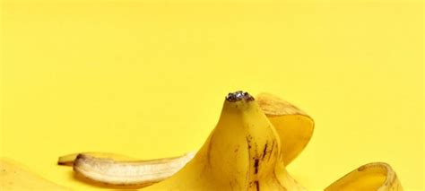This Is Why You Should Be Eating Banana Peels — Seriously Brit Co