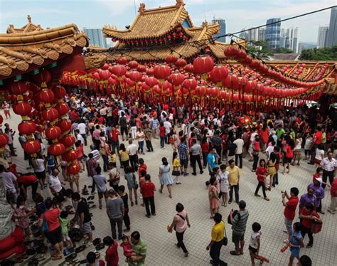 Malaysians are one of a kind. Chinese New Year in Malaysia - Photos - Chinese New Year ...
