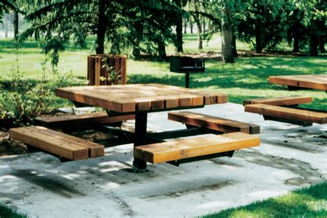 Picnic Tables In Park Picnic Table And Grill In Park Stock Image