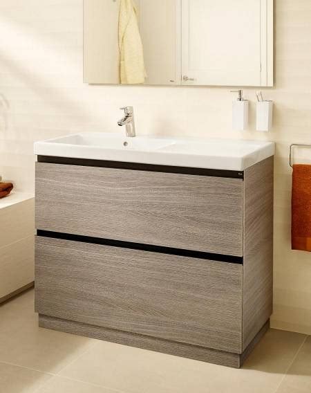 Be Trendy With A Traditional Contemporary Bathroom Roca Life