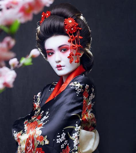 How To Make A Geisha Hairstyle Hairstyle Guides