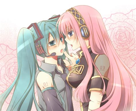 Hatsune Miku And Megurine Luka Vocaloid Drawn By Marimorimo Danbooru