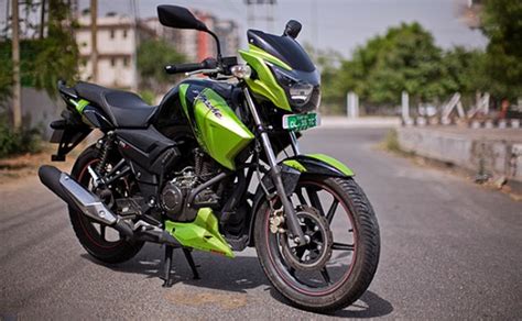 The aoache here is a 200cc motor and fz is a 150 cc. TVS Apache RTR 160 Rear Disc Images | SAGMart