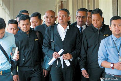 Wakil jurucakap linda iaitu wan azmir wan majid, kenyataan dr. Umno lawyer claims trial to laundering RM15m | The Edge ...