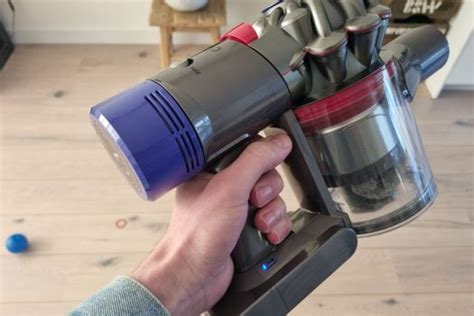 Dyson Vacuum Won T Turn On Not Even After Charging Vacuumtester